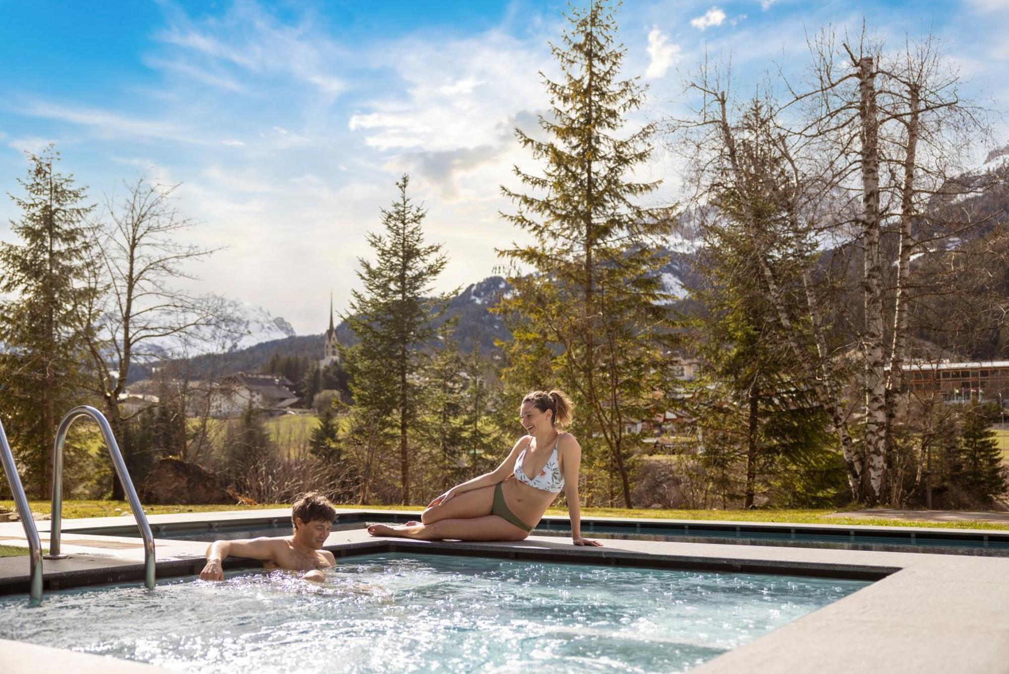 Hotel Terme Antico Bagno Pozza di Fassa Exterior photo